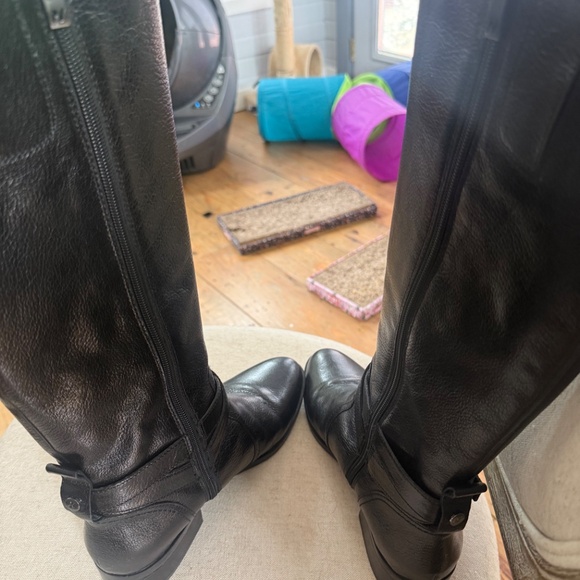 Black Naturalizer Riding Boots - Picture 2 of 3